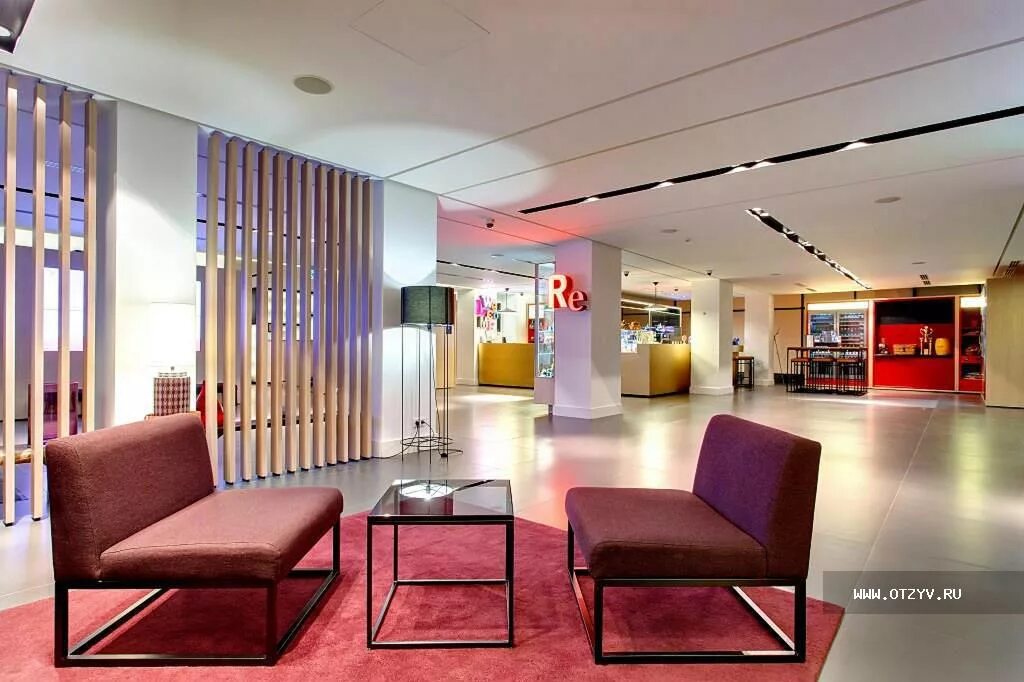 Azimut сити отель астрахань. Азимут отель вена. Гостиница азимут каспийск. Гостиница азимут зал дрезден. Отель азимут санкт-петербург номера.