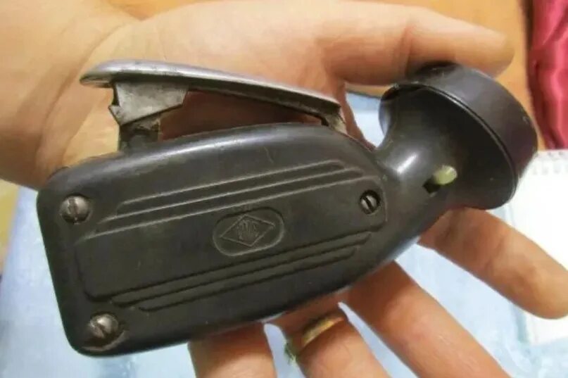 Фонарик-жучок динамо фонарь ,советский. Электродинамический фонарик жук. Советский фонарик жучок. Фонарики жучки. Фонарик-жучок динамо фонарь.