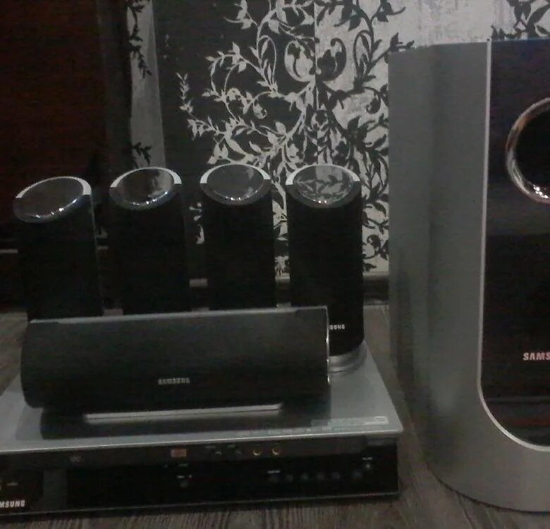 Ht kp70. Samsung ht-9750. Samsung ht-kp70. Акустика samsung 5. Самсунг ht-kp70 домашний кинотеатр.