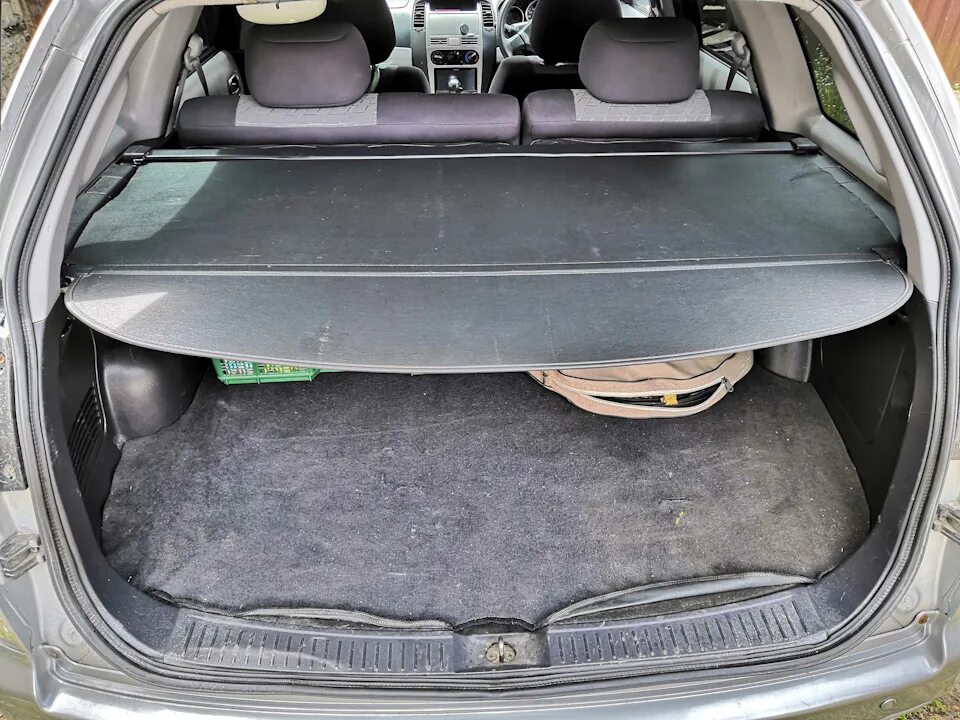 Багажник nissan ad 11. Ниссан вингроад 2003. Полка в багажник ниссан вингроад y11. Nissan wingroad внутри. Nissan wingroad 2002 багажник.