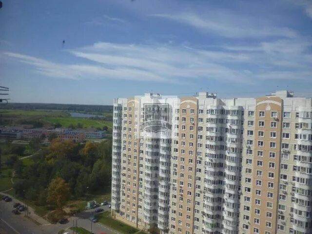 Дом семнадцать. 17 этажный дом. дом 17 этажей. панельные дома 17 этажей красноярск.