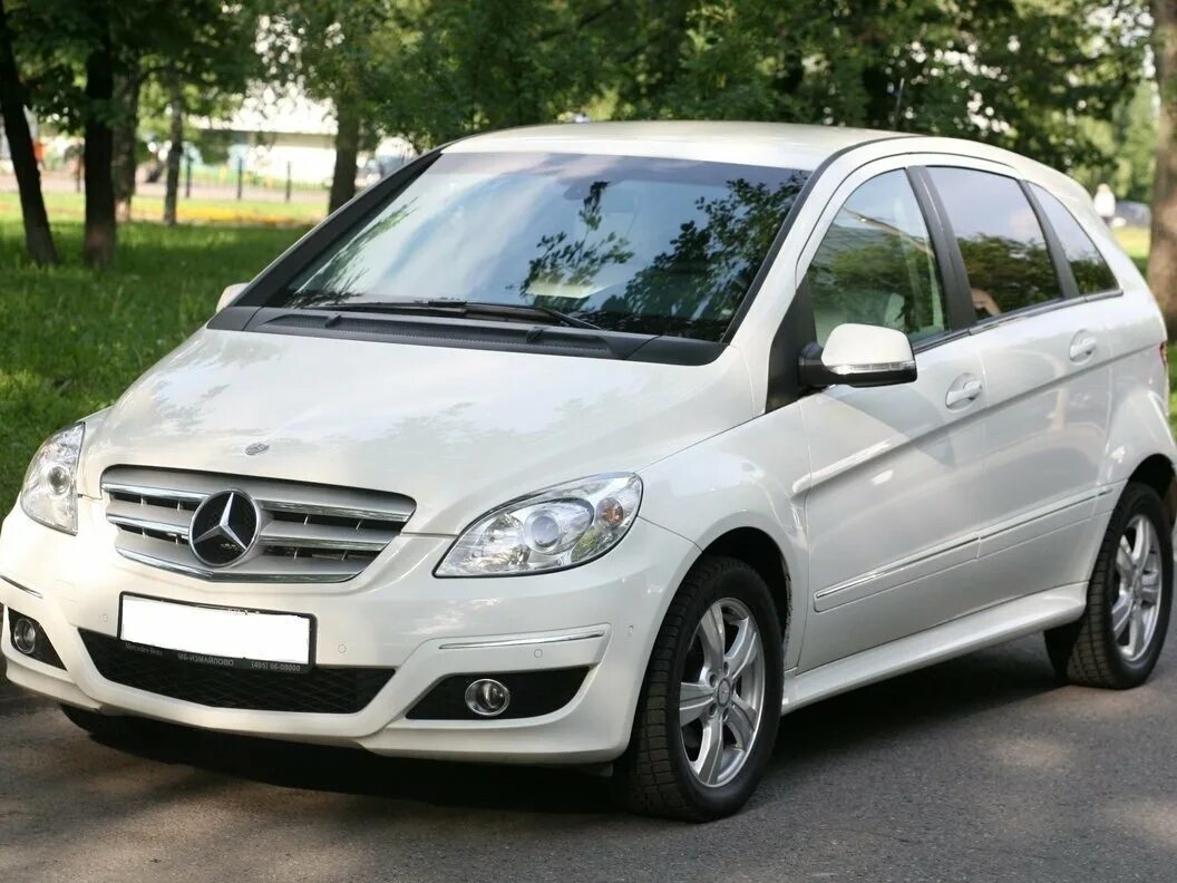 Купить мерседес бенц б у. Mercedes Benz b180. Мерседес-Бенц b 180. Мерседес b class w245. Мерседес w245 2010г.