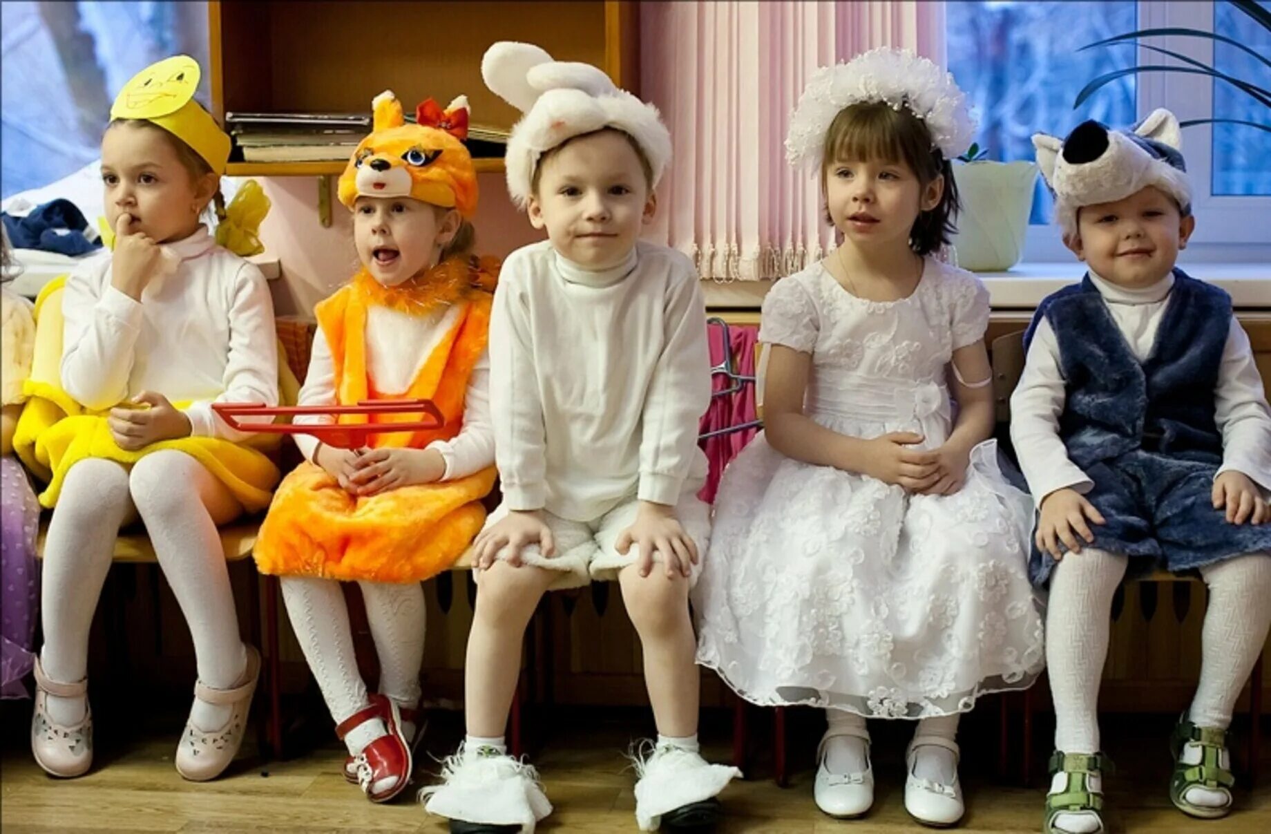 утренник в садике на новый год. костюм на детский утренник. новогодние костюмы для детей на утренник. детский утренник костюм. детский утренник костюм.