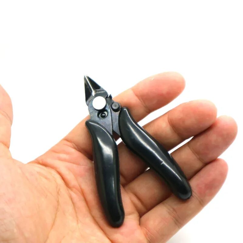 Маленькие плоскогубцы. Бокорез UD CVS Cutter Pliers. Мини кусачки для проволоки. Кусачки для проводов маленькие.