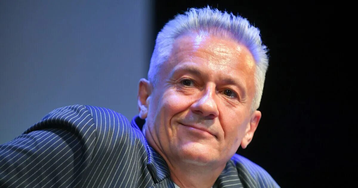 Театр ермоловой художественный руководитель. Худрук театра ермоловой. Худ руководитель театра ермоловой. Меньшиков худрук. Руководитель театра меньшиков.