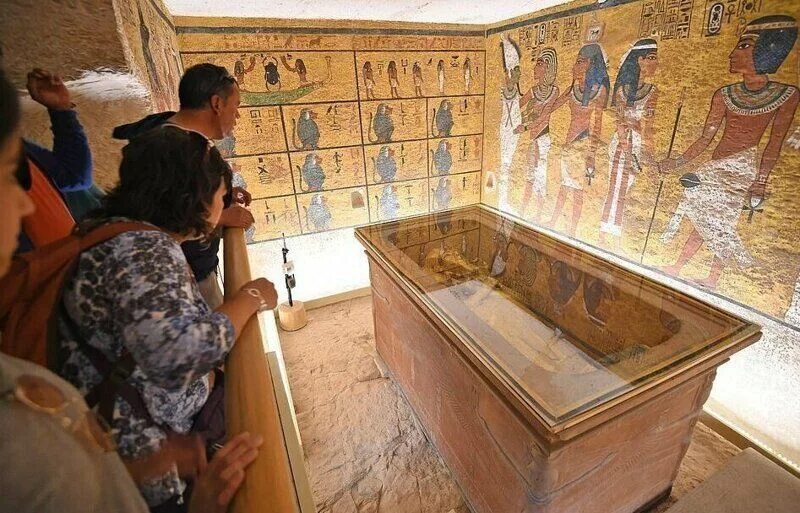 гробница тутанхамона внутри. гробница фараона тутанхамона. гробница тутанхамона внутри. тутанхамон погребальная камера. гробница тутанхамона внутри.