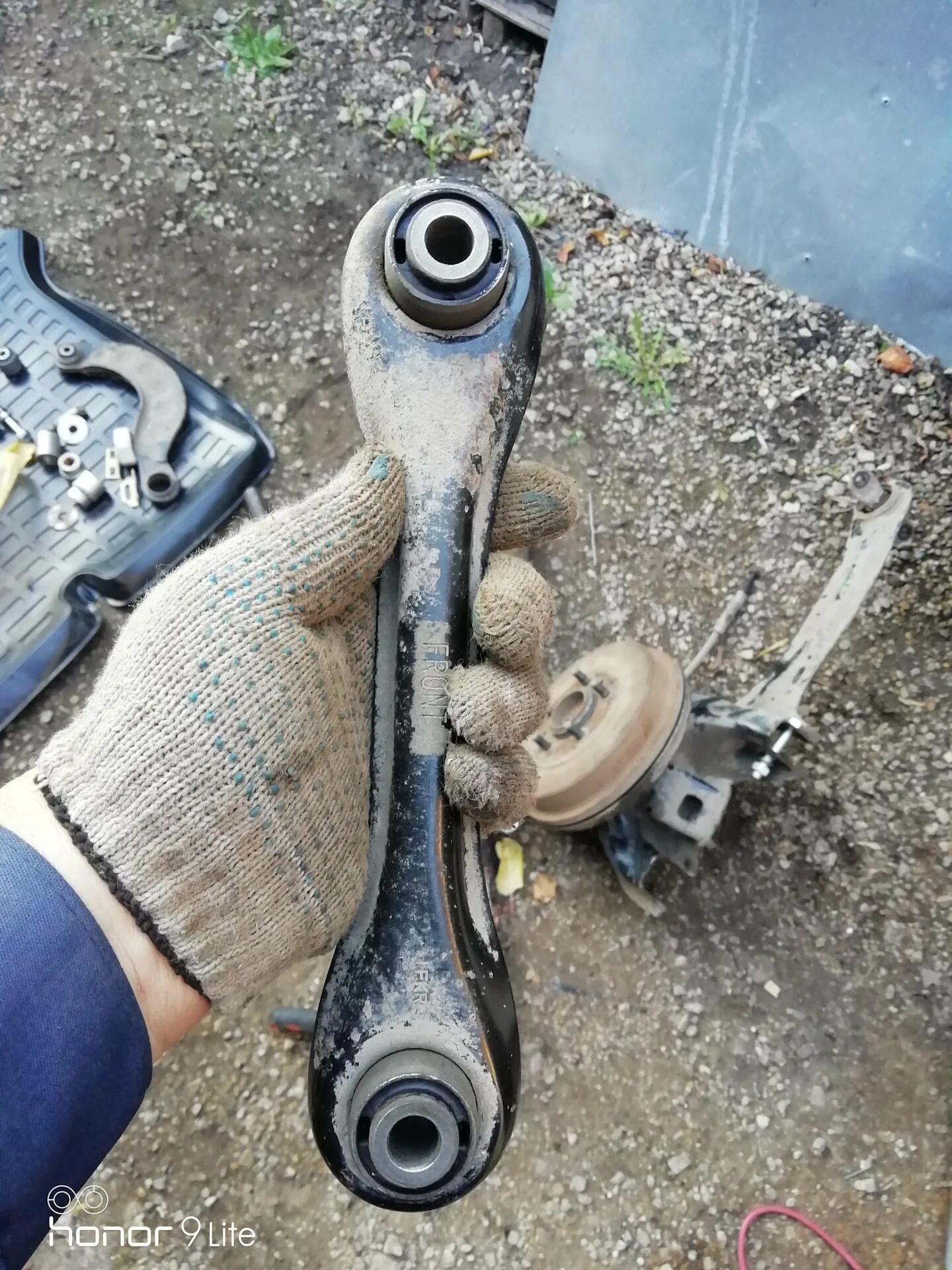 Сайлентблок рычага передней подвески форд фокус 2. Задние сайлентблоки форд фокус 2. Замена сайлентблоков задних рычагов фокус 2. Ушастый сайлентблок форд фокус 2. Задние сайлентблоки ford focus 2.