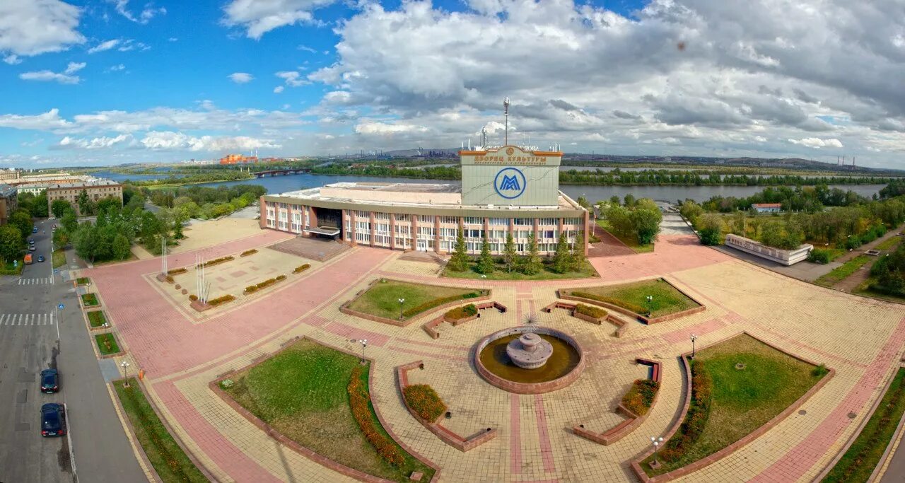 Магнитогорск город Металлургов. Магнитогорск парк Орджоникидзе. Площадь Орджоникидзе Магнитогорск. Сквер Орджоникидзе Магнитогорск.