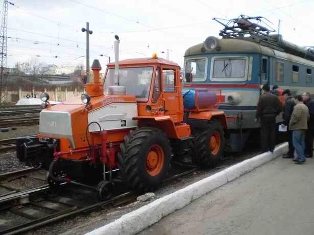 Тракторное движение. Мотовоз ММТ-3. Маневровый трактор ММТ 2м. Локомобиль маневровый ММТ-2 локомобиль маневровый ММТ-2. Мотовоз маневровый ММТ-3.