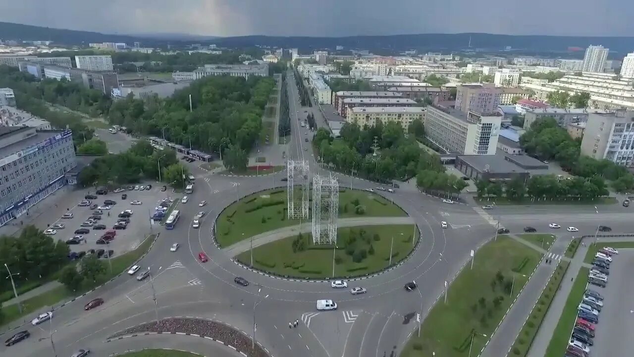 Видео г. Новокузнецк с квадрокоптера. Орджоникидзевский район Новокузнецк вид сверху. Кемерово с коптера. Юрга с квадрокоптера.