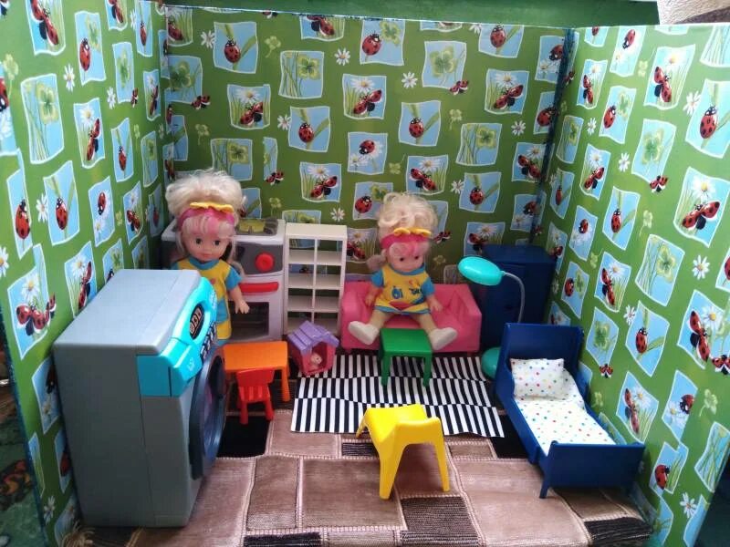 игровой уголок в детском саду. игрушечная мебель для кукол. мебель для детского сада. кукольный уголок в старшей группе. Le toy van спальня сахарная слива.