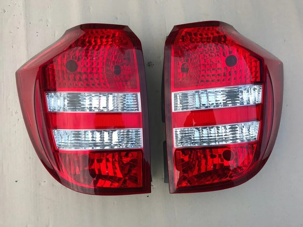 Фонарь задний 3 лампы. Задний фонарь kia ceed 2008. задний фонарь киа сид 2010. фонарь задний правый киа сид универсал 2010. задний фонарь киа сид универсал.