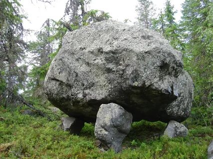 Змеиная скала