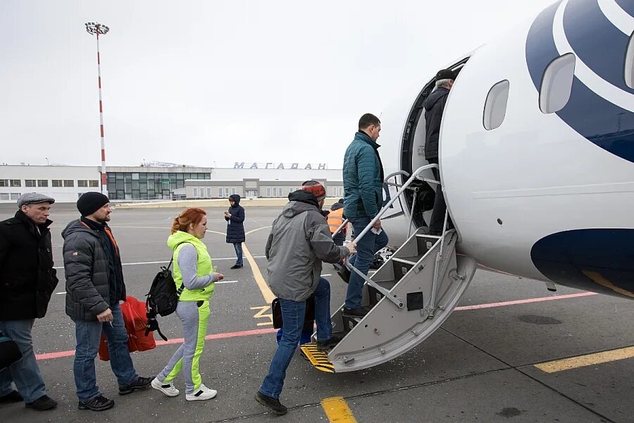 Полет на самолете хабаровск. АО "авиакомпания Камчатка". Самолет Магадан Камчатка.