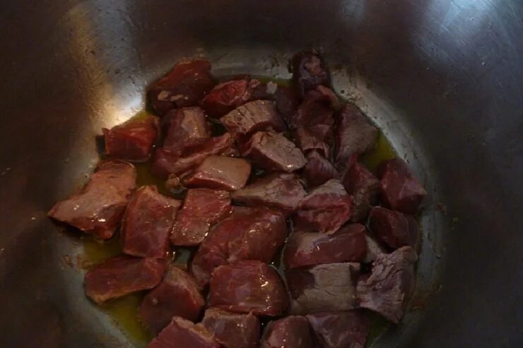 Мясо в мультиварке скороварке рецепты. Мясо в мультиварке. Свинина в мультиварке. Блюда в скороварке. Говядина в скороварке.