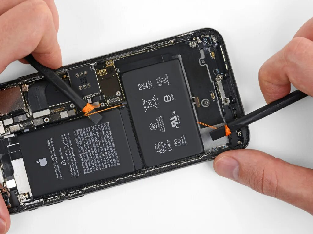 Сколько поменять аккумулятор на айфон 12. Ayfon xs max аккумулятор. аккумулятор iphone xs max 256. акб iphone xs max 100% orig. акб iphone 11 и xs.