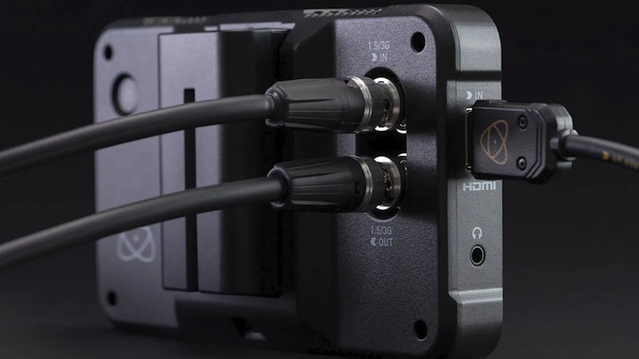 Atomos shinobi. Atomos shinobi 5.5&quot; on camera monitor. стойка atomos atomx tilt sumo. видоискатель atomos shinobi.