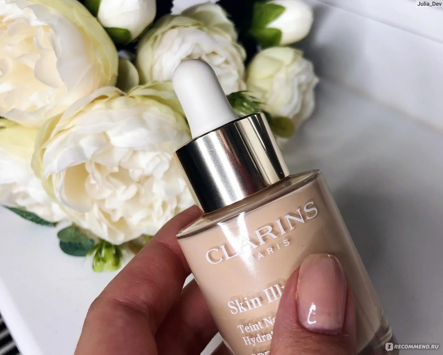 Кларанс скин иллюжн тональный 107. Clarins skin illusion увлажняющий. Clarins skin illusion увлажняющий. Кларанс скин иллюжн тональный крем. Everlasting clarins тональный крем 100.