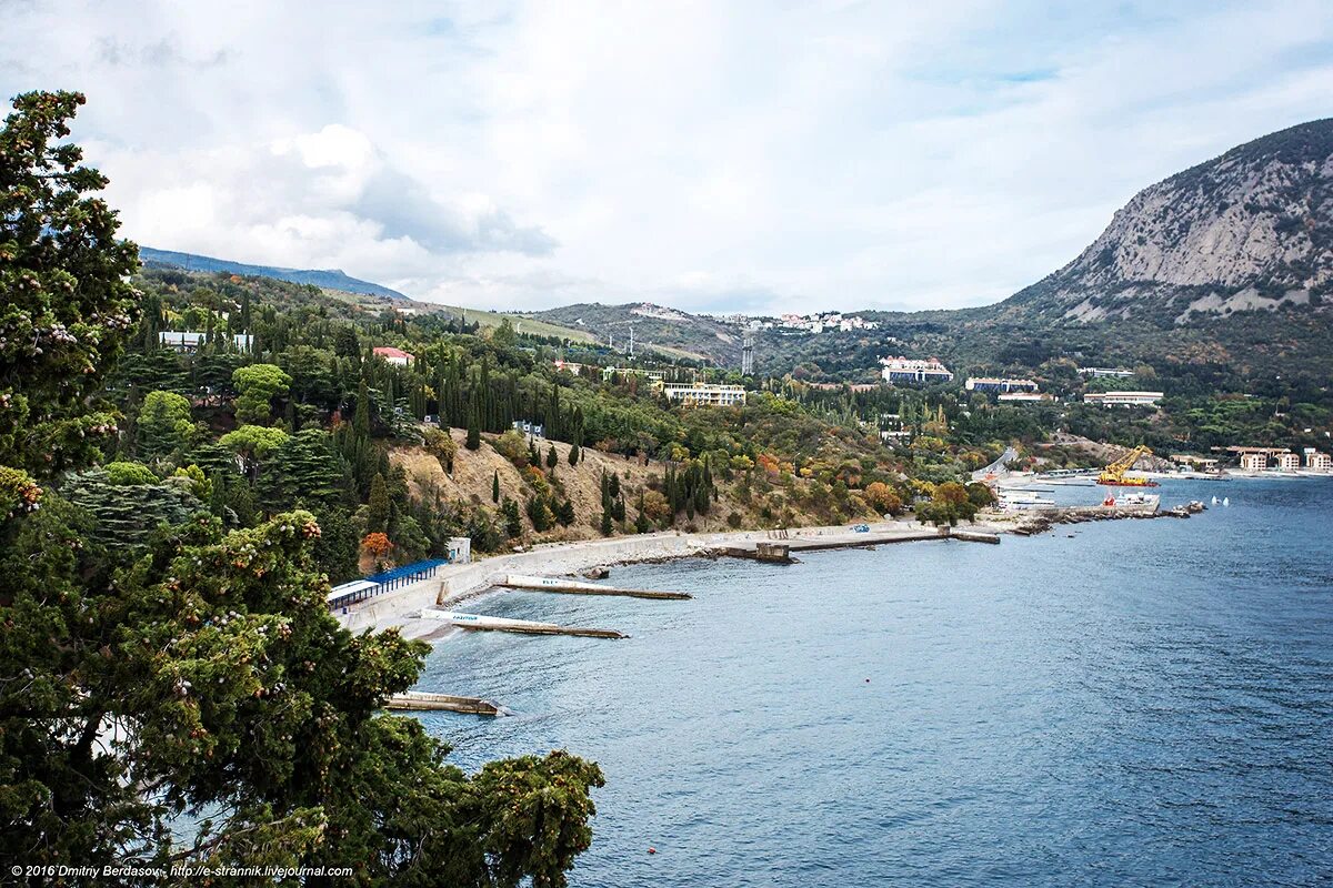 Артек какое море. Артек крым алушта. артек ялта. артек морской. артек черное море.
