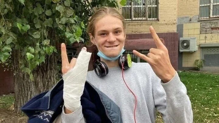 Русскоязычные блоггеры. Блоггер получил. Заработок блоггеров. Научпоп блоггеры. Блоггер получил.