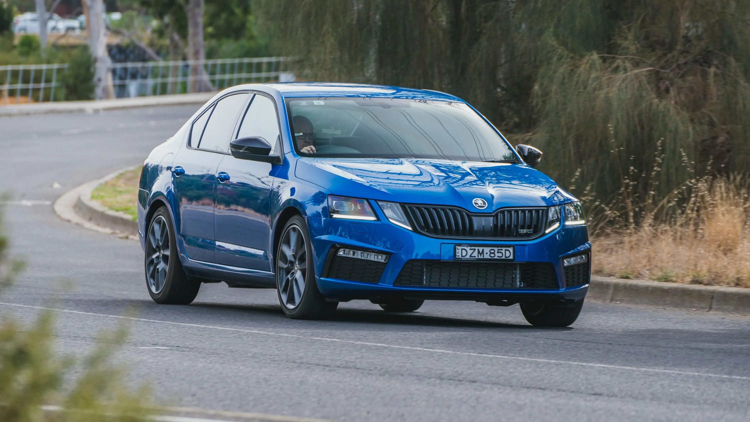 Skoda octavia rs 2019. Škoda Octavia RS 2019. Новая Skoda Octavia RS 2020.