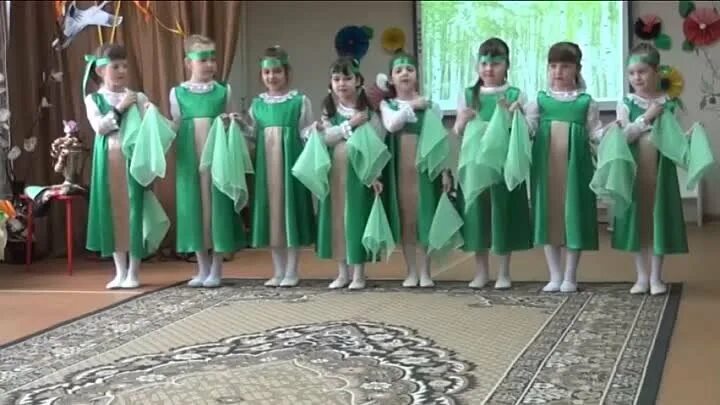 Берёзка танцевальный ансамбль. Детский танец березка. Берёзка танцевальный ансамбль. Хоровод березка в детском саду. Костюм для танца про березу для детей.