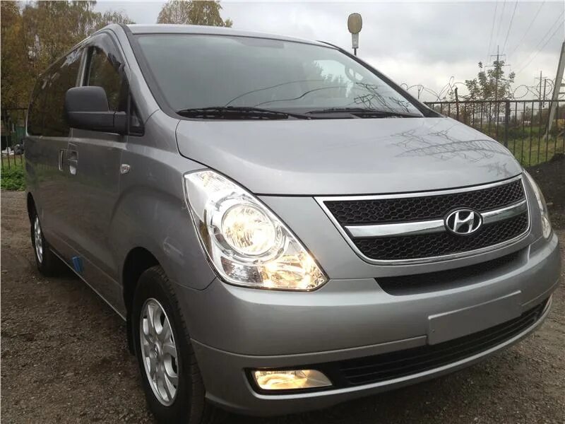 Hyundai grand starex 2013. Hyundai starex 2013. хёндай гранд стеракс 2013. хендай гранд старекс 2013 года.