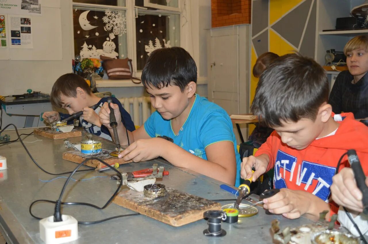 юный техник кружок. сют севастополь. юный техник кружок. севастопольская станция юных техников. станция юных техников оренбург.