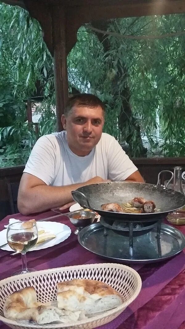 Родник ул качинцев 79 фото. Родник кафе волгоград ул качинцев. ресторан родник волгоград. родник, волгоград, улица качинцев, 79б. родник волгоград меню.