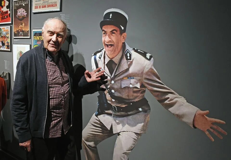 кто дублирует де фюнес. луи де фюнес в молодости. даниэль де фюнес (12 июля 1937 — 23 января 2017[1]). луи де фюнес гитлер. французский актёр луи де фюнес.