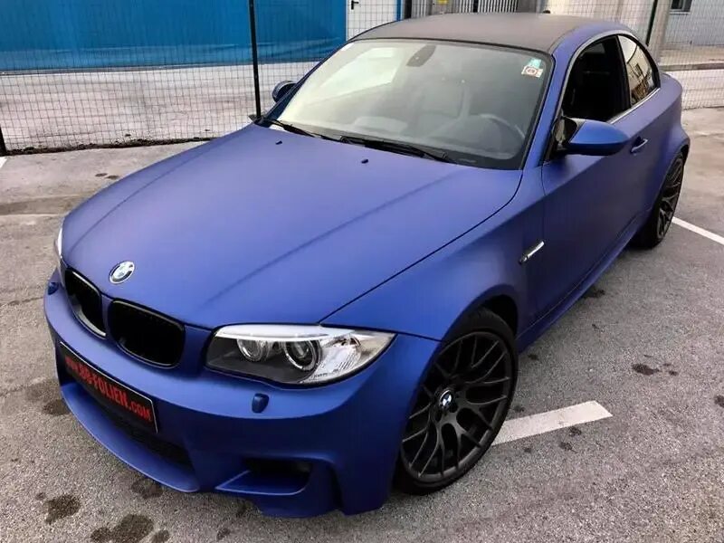 BMW e82 Blue. БМВ м5 синяя матовая. БМВ е60 синий матовый. БМВ синяя матовая седан м5. Матовая м5