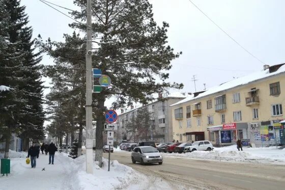 Искитим ул новосибирская. Главная улица Искитима. Улицы города Искитима. Улица Центральная Искитим. Искитим Главная улице города.