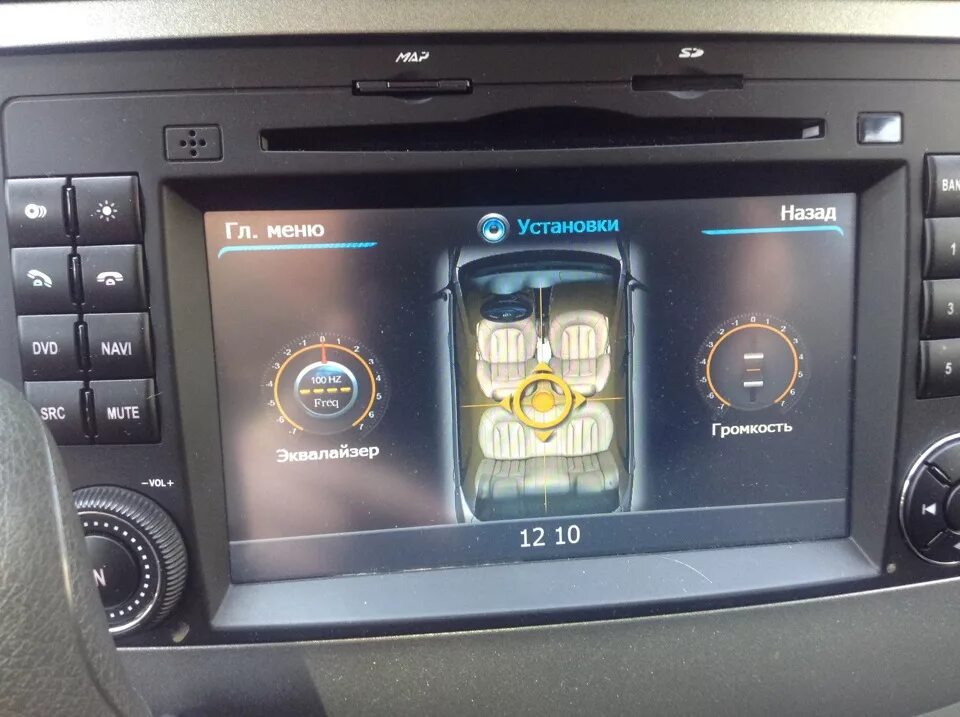 Андроид w204. W209 mercedes магнитола. w210 андроид магнитола. монитор магнитола vito w639.