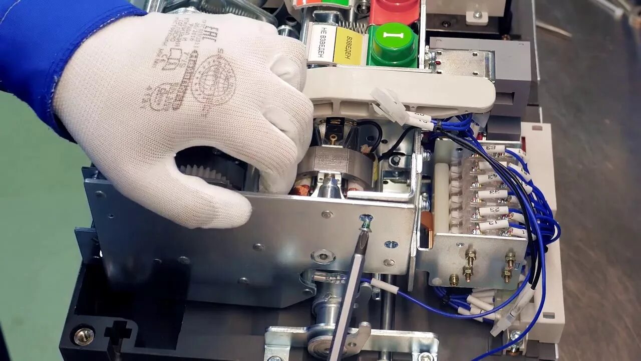 Привод двигательный optimat. Привод для optimat d1600. привод двигательный optimat d250. привод двигательный optimat d100...250-230ac-ухл3; (kur247695);. привод двигательный optimat a630-4000-230ас/dc-ухл3.