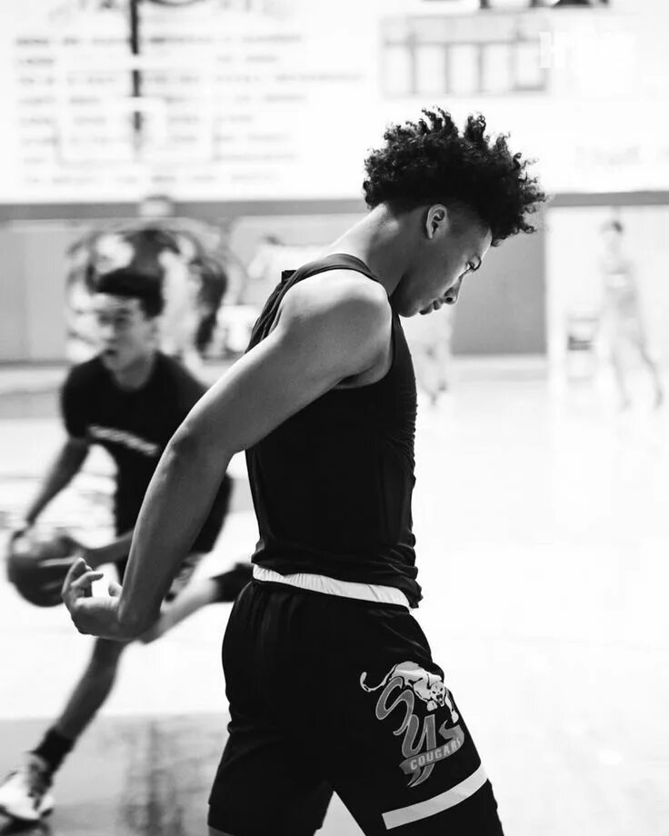 Mikey williams. Микей виллиамс. микей баскетболист. mikey williams basketball. mikey williams basketball player.