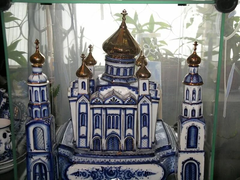 Гжель церковь. Пасхальница гжель. Гжель церковь. Гжель церковь. Церковь гжель фарфор.