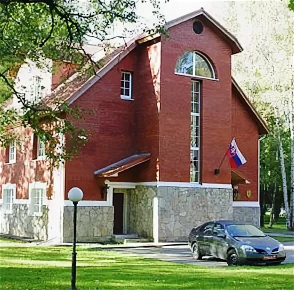 Братислава ночью. Спб словакия. Консульство словакии орбели. Консульство словакии орбели. Город братислава словакия.