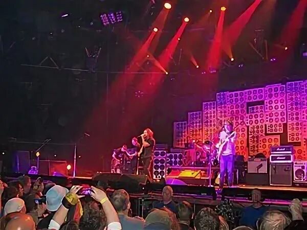 Pearl tour