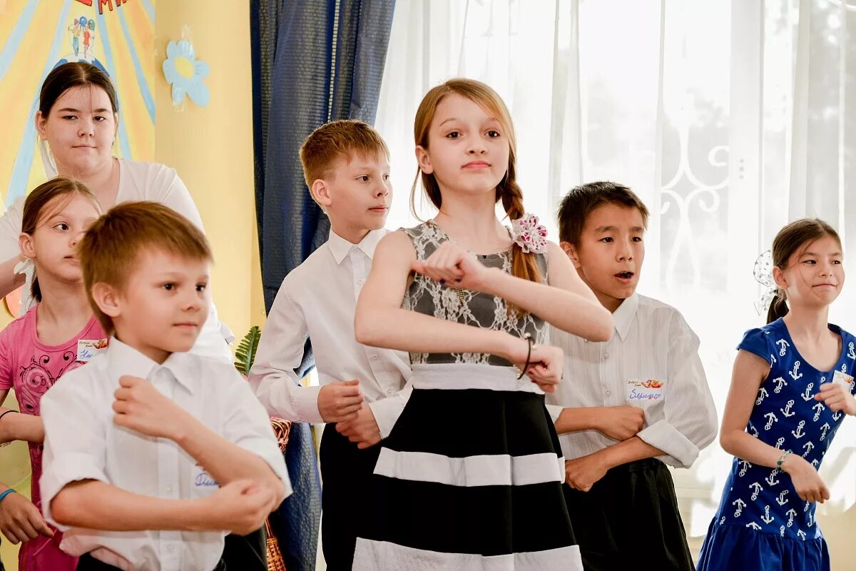 Детские приюты отзывы. Приют для детей. Приют для детей сирот. Приют для детей домодедово. Детские приюты.