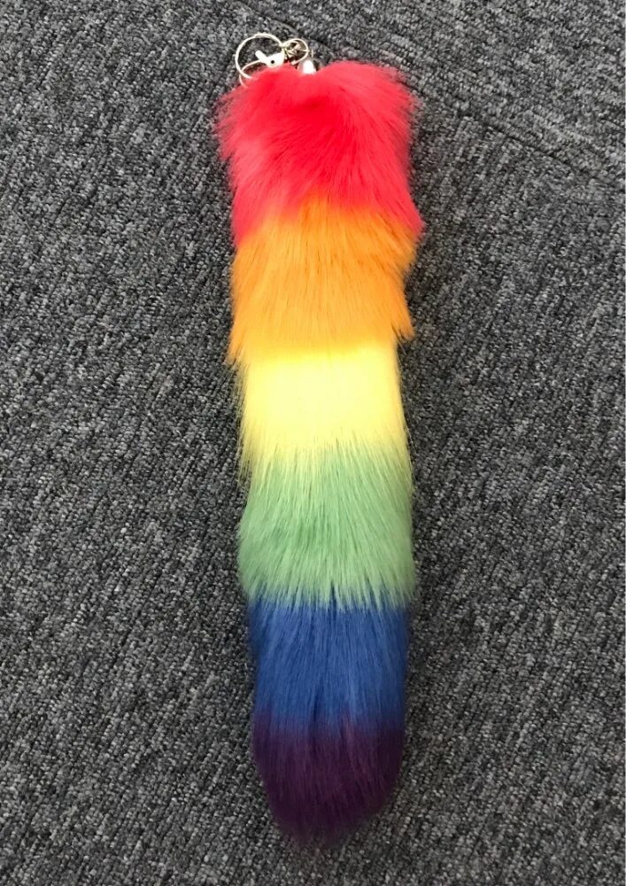 Радужный хвостик. Радужный хвост. Радужный хвост на человека. Хвост русалки радужный. Радужный хвост.