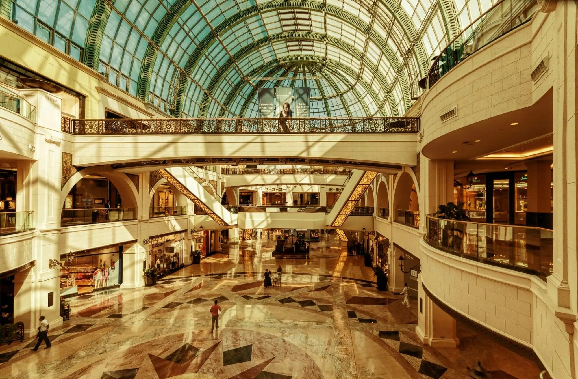 торговый центр mall of the emirates. молл оф эмирейтс дубай. эмирейтс молл дубай. эмирейтс молл дубай магазины. молл оф эмирейтс дубай.