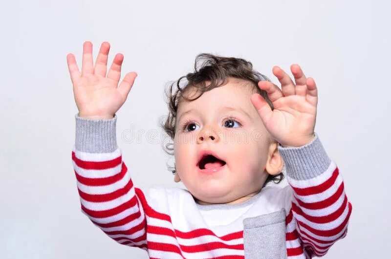 Младенец с поднятой рукой. Hands up baby hands. Baby x hands up. Младенец держит за палец. Baby x hands up.