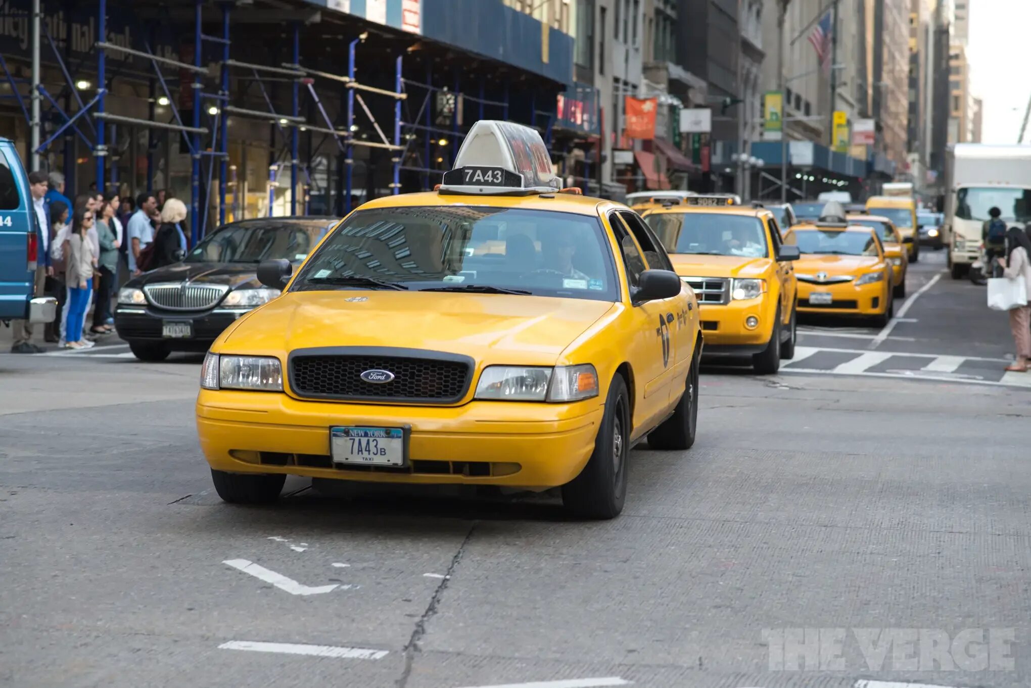 Еллоу КЭБ такси. Yellow Peugeot 505 Cab in NYC. Нью-Йорк Сити такси. Машина "такси". Автомобиль для такси 2024