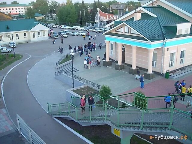 Город рубцовск алтайский край фото. Город рубцовск алтайский край. Герб рубцовска алтайского. Есть ли город рубцовск. Город рубцовск вокзал.