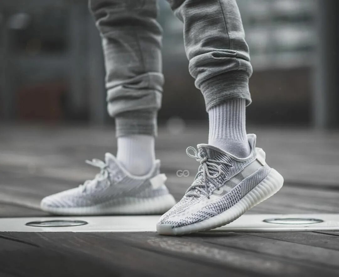Static v2. Adidas yeezy boost 350. adidas yeezy 350 v2 static. adidas yeezy boost 350 v2. adidas yeezy boost v2.
