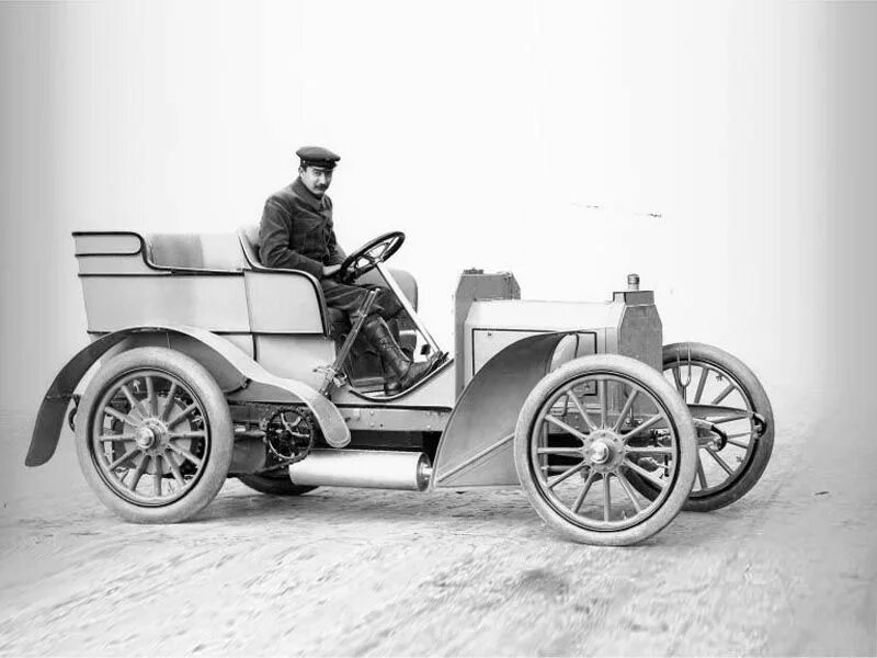 1 автомобиль мерседес. Mercedes 35hp 1901. Mercedes 35 PS 1901. Первый автомобиль Мерседес 1901. Mercedes 35 PS.