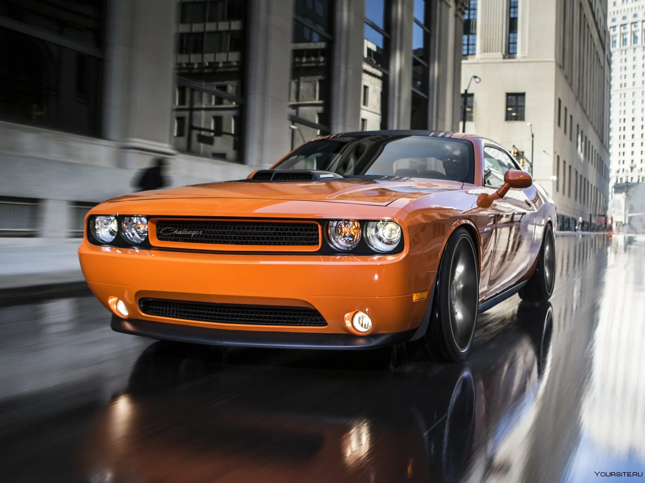 Машина додж челленджер. Dodge Challenger 2014. Додж Челленджер 2014. Dodge Challenger r/t Shaker. Dodge Challenger srt8 2014.