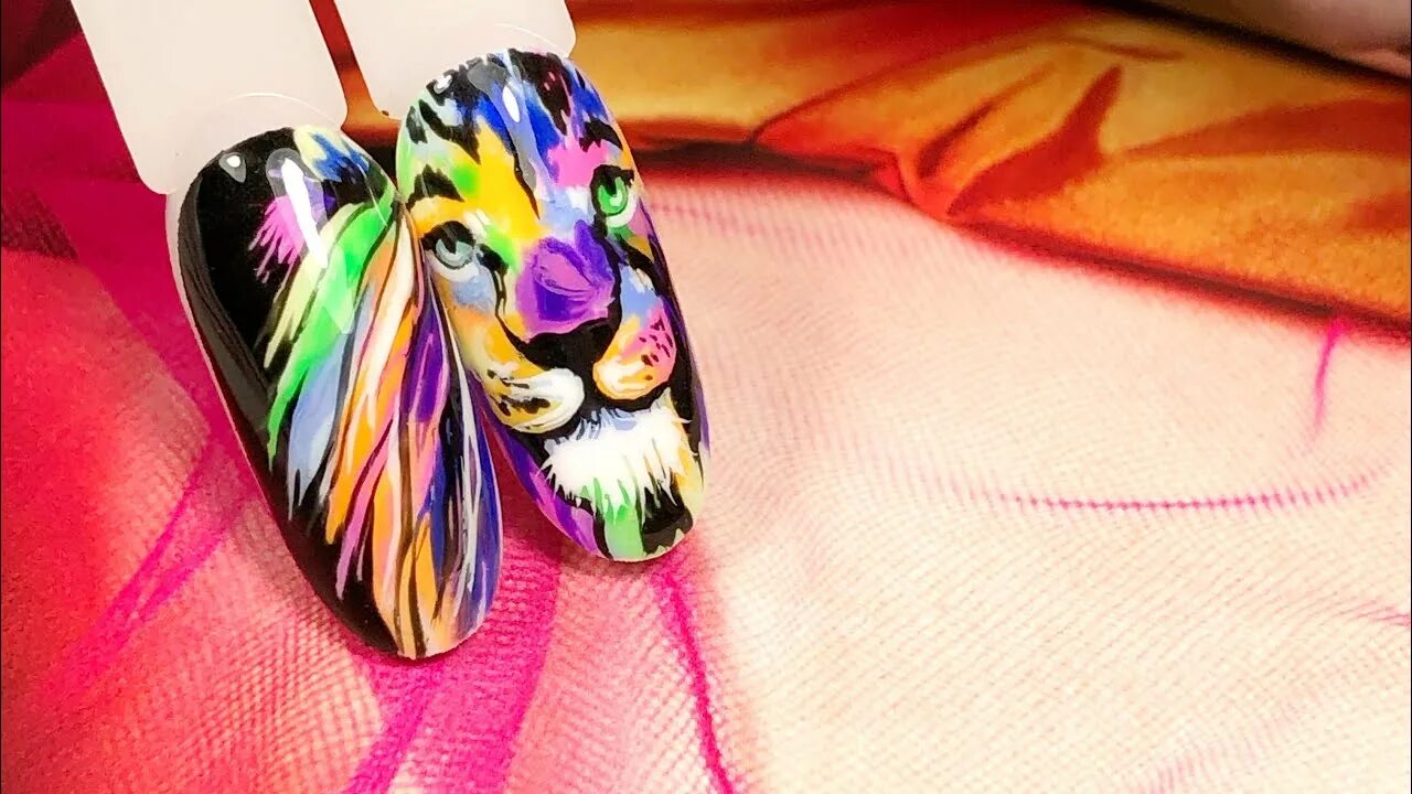 Дизайн ногтей король лев. Лев на ногтях. Дизайн ногтей лев. Лев на ногтях. Ногти лев.