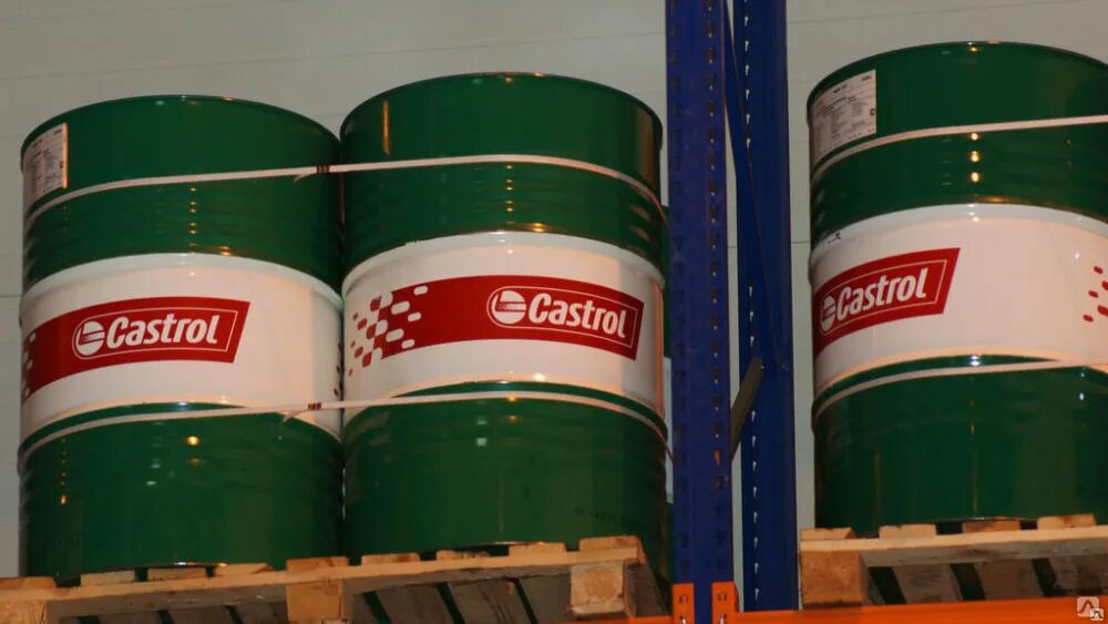 Бочка кастрол 200 литров. Castrol edge 5w30 208л. Бочка кастрол 200 литров. Масло castrol в бочках 60 литров. Castrol magnatec 5w40 бочка.