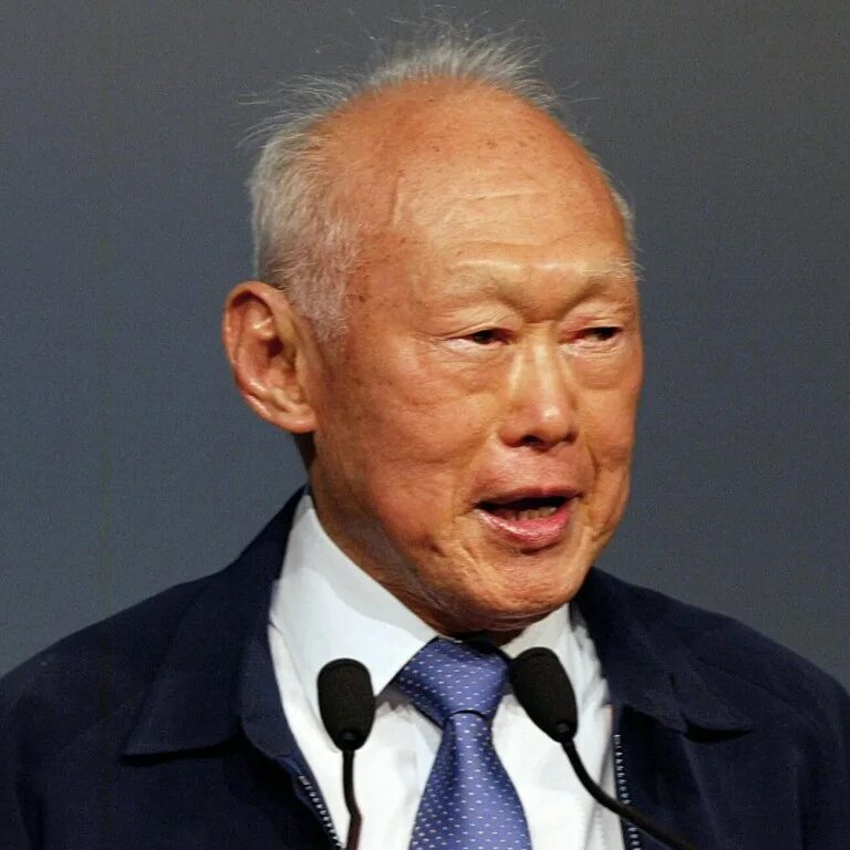 Куан ю. Премьер-министр сингапура ли куан ю. lee kuan yew. ли кван ю сингапур. сингапур президент ли куан.